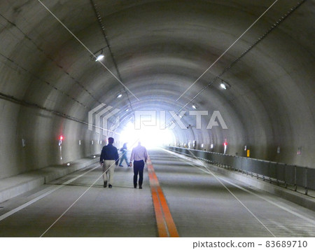 A tunnel A tunnel 83689710