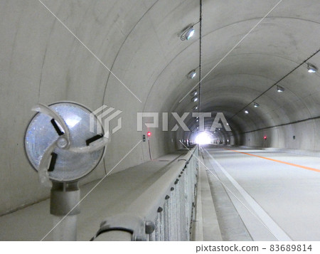 一條隧道 83689814