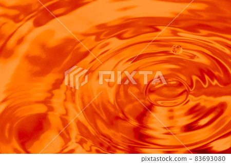 Amber liquid whiskey whiskey water 83693080