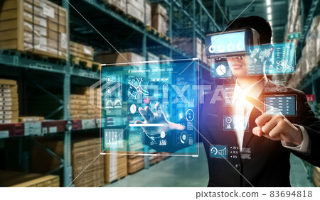 Future virtual reality technology for innovative VR warehouse management Future virtual reality technology for innovative VR warehouse management 83694818