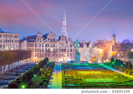 Brussels cityscape from Monts des Arts at twilight Brussels cityscape from Monts des Arts at twilight 83695189
