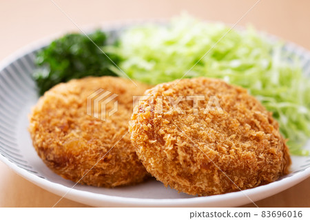 Menchi-katsu croquette, home time, home rice, swallowing, home only Menchi-katsu croquette, home time, home rice, swallowing, home only 83696016
