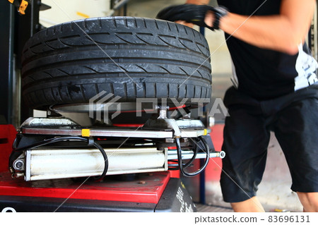 Tire change aluminum wheels car maintenance street circuit summer tire tire changer 83696131