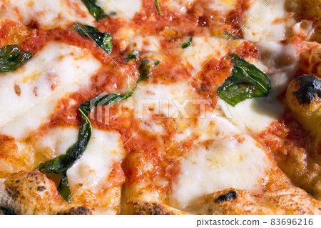 Pizza pizza Margherita Pizza pizza Margherita 83696216