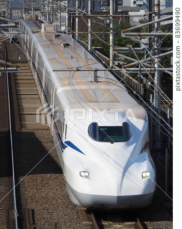 在本町立交橋的新幹線 N700S J10 編隊 83699490