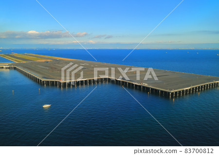 [Tokyo] Haneda Airport D Runway 83700812