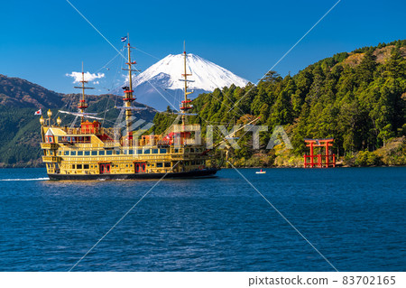 《Kanagawa Prefecture》 Scenery of Mt. Fuji and Lake Ashi / Motohakone 83702165