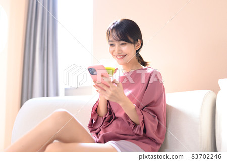 沙發女人 83702246