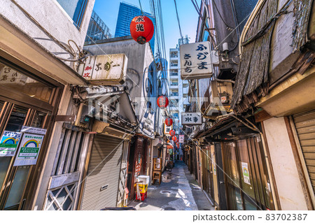 Tokyo cityscape of Japan The day before Haro, "Nonbei Yokocho" after the state of emergency was lifted, Shibuya Scramble Square, etc. 83702387