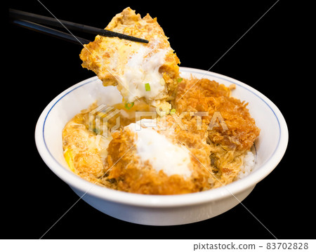 Loin Katsudon with egg, focus selective 83702828