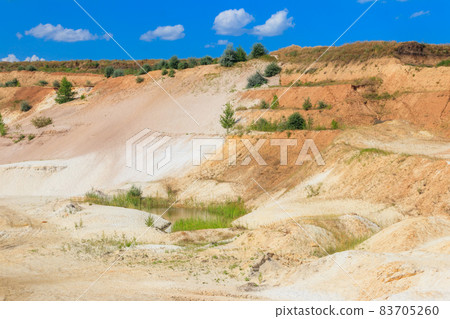 View of the white sand hills 83705260