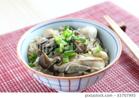 牡蠣飯（配香菇） 83707993