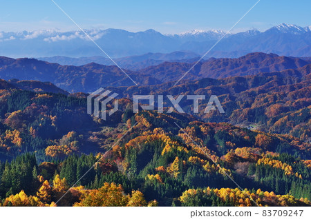 傳說中的山谷秋葉絕景（長野縣京佐市） 83709247