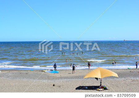 藍色海天際海岸 83709509