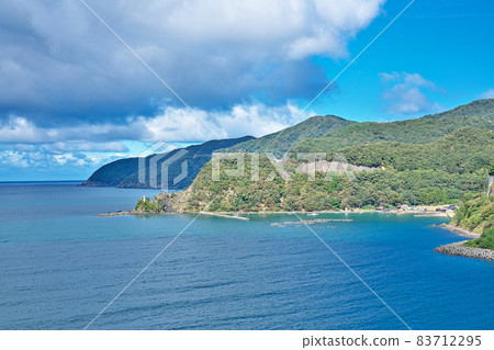 [Landscape of Wakasa Bay (Tagaras Port Myojinbana Lighthouse)] Tagarasu, Obama City, Fukui Prefecture 83712295