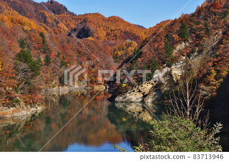 奧赫米卡峽谷的紅葉 奧赫米卡峽谷的紅葉 83713946