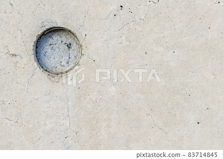 Cracked / perforated concrete outer wall Yokohama Cracked / perforated concrete outer wall Yokohama 83714845
