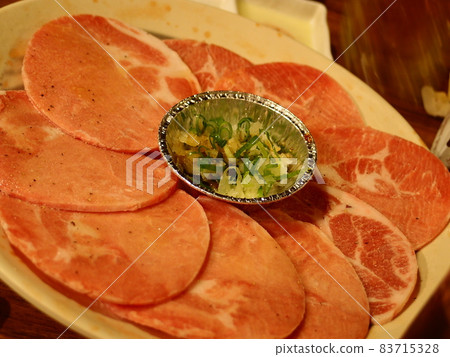 Roast meat Roast meat 83715328