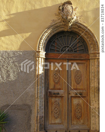Historical detail Historical detail 83719834