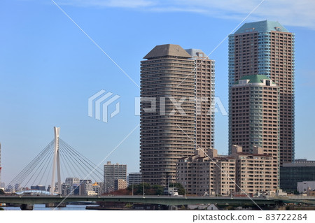 Tokyo buildings and condominiums (Chuo-ku) 83722284
