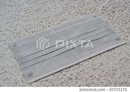 Non-woven mask 83725278
