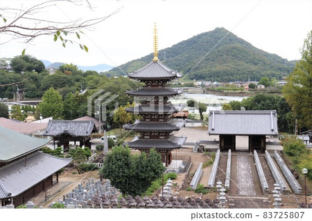 Honenji Five-storied Pagoda, Busshozan, Kagawa Prefecture, Shikoku Honenji Five-storied Pagoda, Busshozan, Kagawa Prefecture, Shikoku 83725807