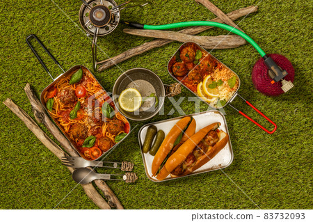 Outdoor cooking at the campsite 83732093