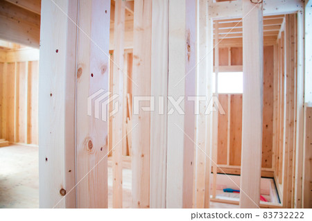 建設中的房子 建設中的房子 83732222