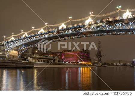 Night view of the Patriarshy Bridge in Moscow. Night view of the Patriarshy Bridge in Moscow. 83735790