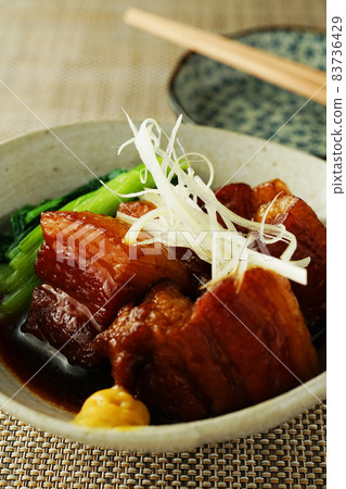 Pork belly boiled 83736429