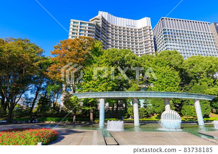 千代田區、東京和田倉噴泉公園和建築物的城市景觀 千代田區、東京和田倉噴泉公園和建築物的城市景觀 83738185