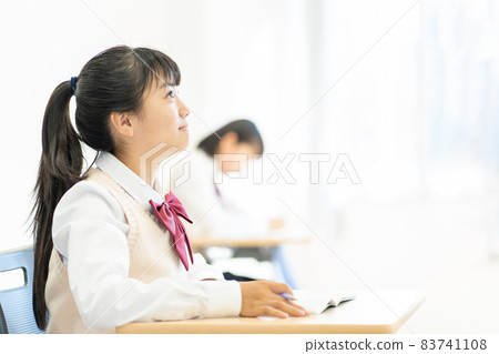 初中女子學校教室拍攝合作:中央技術學校附屬日本語學校 初中女子學校教室拍攝合作:中央技術學校附屬日本語學校 83741108