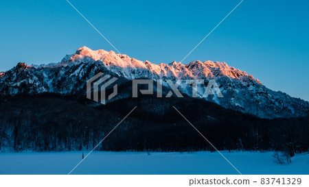 Dawn of Mt. Togakushi (winter) Dawn of Mt. Togakushi (winter) 83741329
