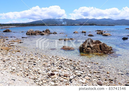 Shiroiwazaki of Amakusa pottery stone Shiroiwazaki of Amakusa pottery stone 83741546