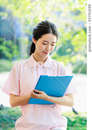 Caregiver image Medical welfare facility shooting cooperation "LINK FOREST" Caregiver image Medical welfare facility shooting cooperation "LINK FOREST" 83741699