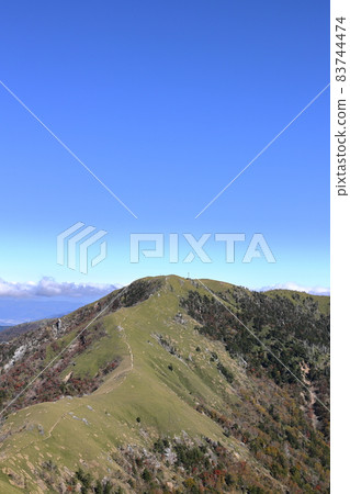Clear sky and mountain ridge landscape 83744474