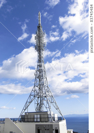 【縱向構圖】FM收音機函館中繼站、發射台 函館山頂秋拍 【縱向構圖】FM收音機函館中繼站、發射台 函館山頂秋拍 83745484
