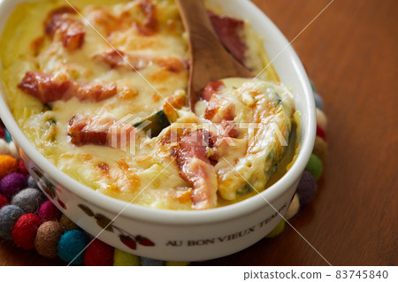 Pumpkin and bacon gratin 83745840