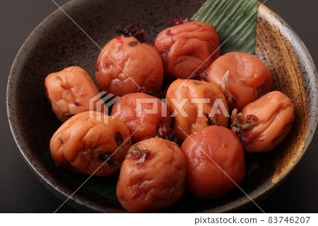 And plum 83746207