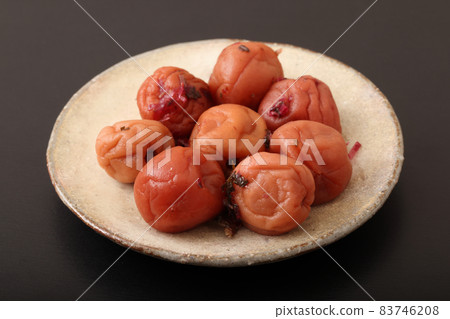And plum 83746208