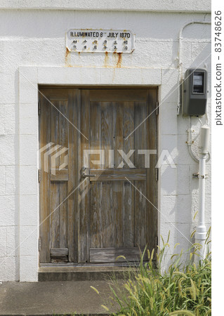 樋崎燈塔牆壁和入口門與第一次照明日期 樋崎燈塔牆壁和入口門與第一次照明日期 83748626