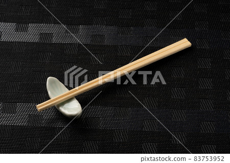 Chopstick rest and disposable chopsticks Chopstick rest and disposable chopsticks 83753952