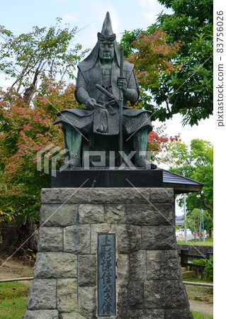 上杉謙信像(山形縣米澤市) 上杉謙信像(山形縣米澤市) 83756026