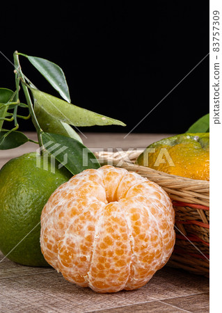 橘子 農業 木板 蜜柑 Tangerine wooden background 蜜柑 みかん 83757309