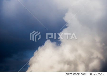 Beautiful clouds in the blue sky 83757542