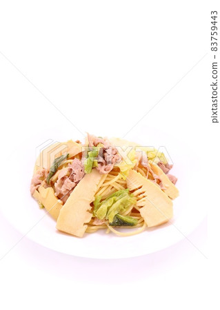 竹筍和春白菜麵食明亮的背景 83759443