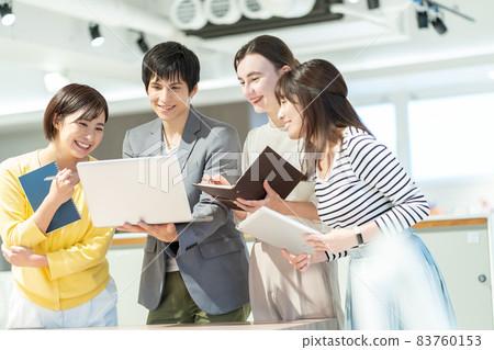 Business image team project office worker shooting cooperation: WEEK Shibadaimon (Sun Frontier Fudousan) Business image team project office worker shooting cooperation: WEEK Shibadaimon (Sun Frontier Fudousan) 83760153