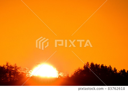 日出時的北斗市白州町(中山砲台展望台) 日出時的北斗市白州町(中山砲台展望台) 83762618