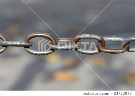 Metal chain 83762975