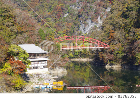 大釋峽秋葉觀與紅橋 大釋峽秋葉觀與紅橋 83765355